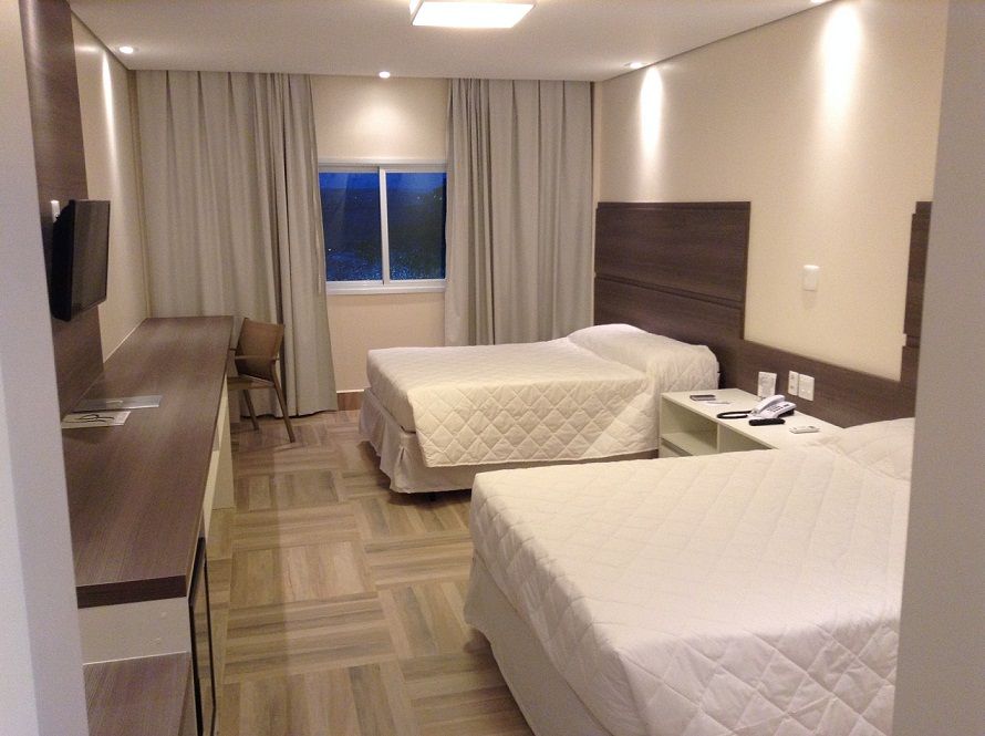 Itu Plaza Hotel Ngoại thất bức ảnh