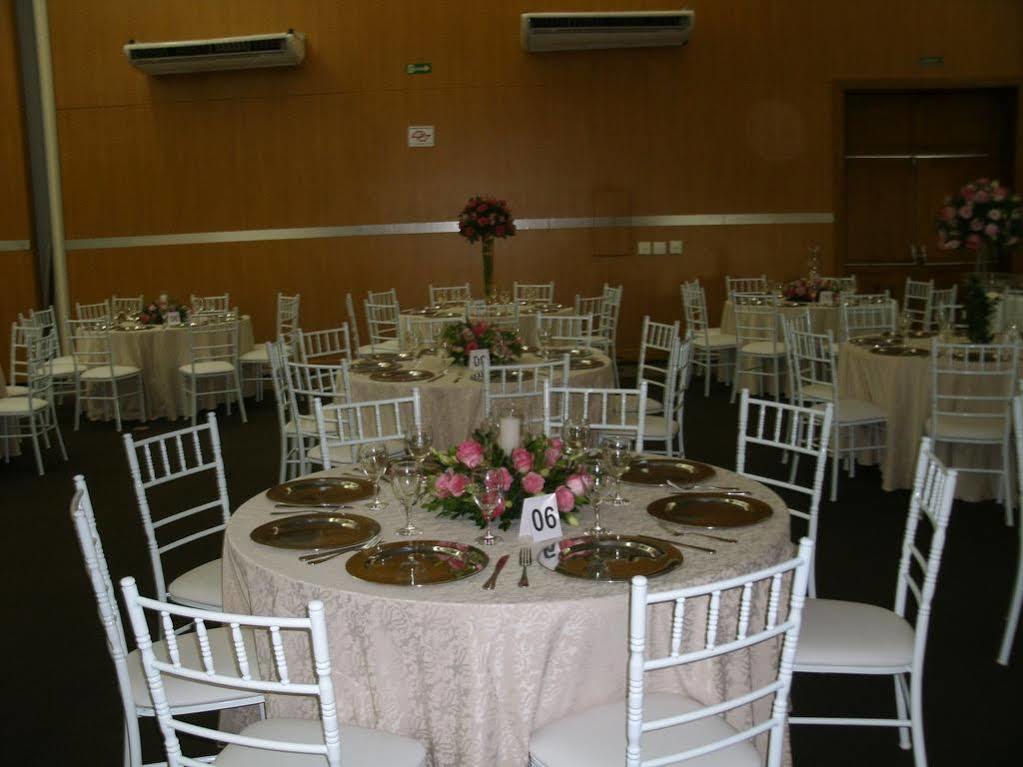 Itu Plaza Hotel Ngoại thất bức ảnh