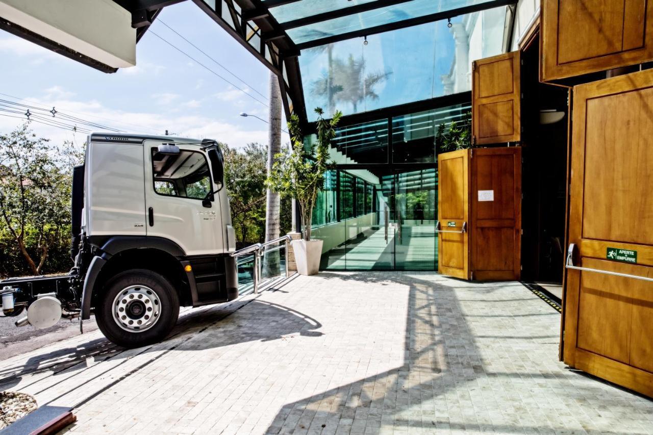 Itu Plaza Hotel Ngoại thất bức ảnh
